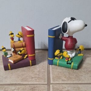 Joe Cool Snoopy & Woodstock Resin Bookends By Westland Giftware